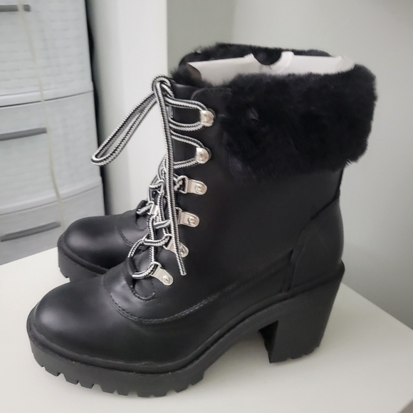 New Torrid black platform fur black booties 9 ww extra wide calf - Picture 8 of 11